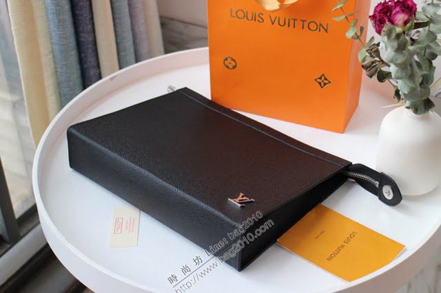 lv手包 M30450 Pochette Voyage手拿包 lv男士手拿包  lvqb1742
